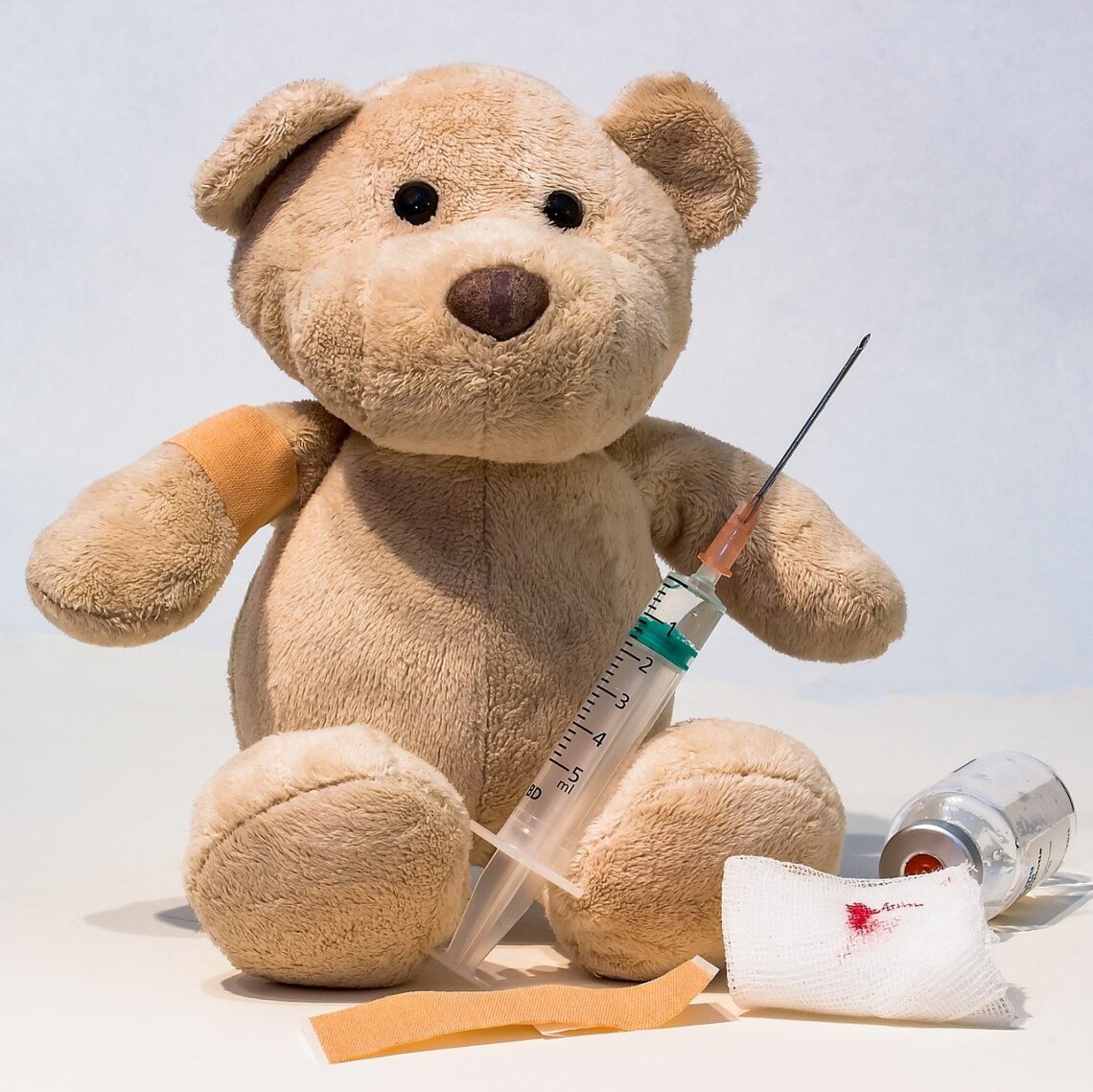 Teddybear mit einer Impfung